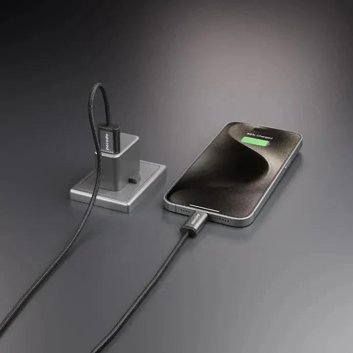 PORODO WOVEN BRAIDED USB-A TYPE-C CABLE DATA & FAST CHARGE ALUMINUM SHELL 1.2M/4FT BLACK